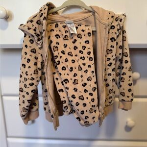 Little Me Tan and Black Heart Print Set